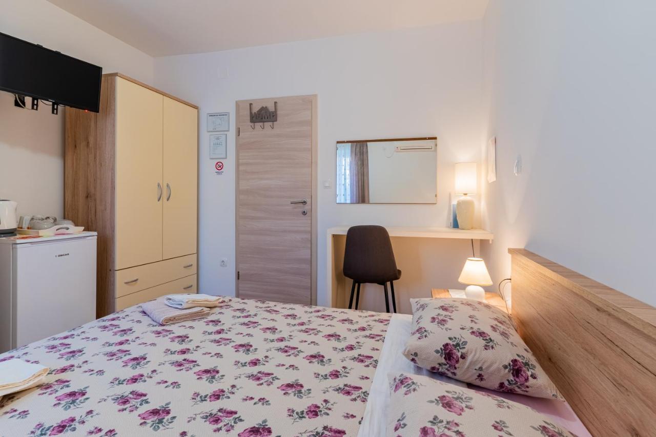 Room Laudina كريس المظهر الخارجي الصورة