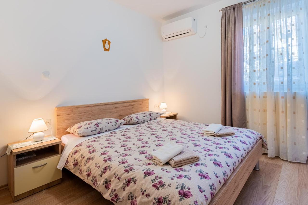 Room Laudina كريس المظهر الخارجي الصورة