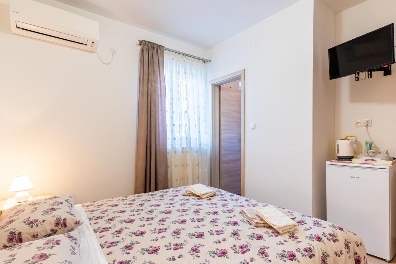 Room Laudina كريس المظهر الخارجي الصورة